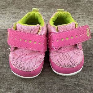 See Kai Run First Walker shoes size 4